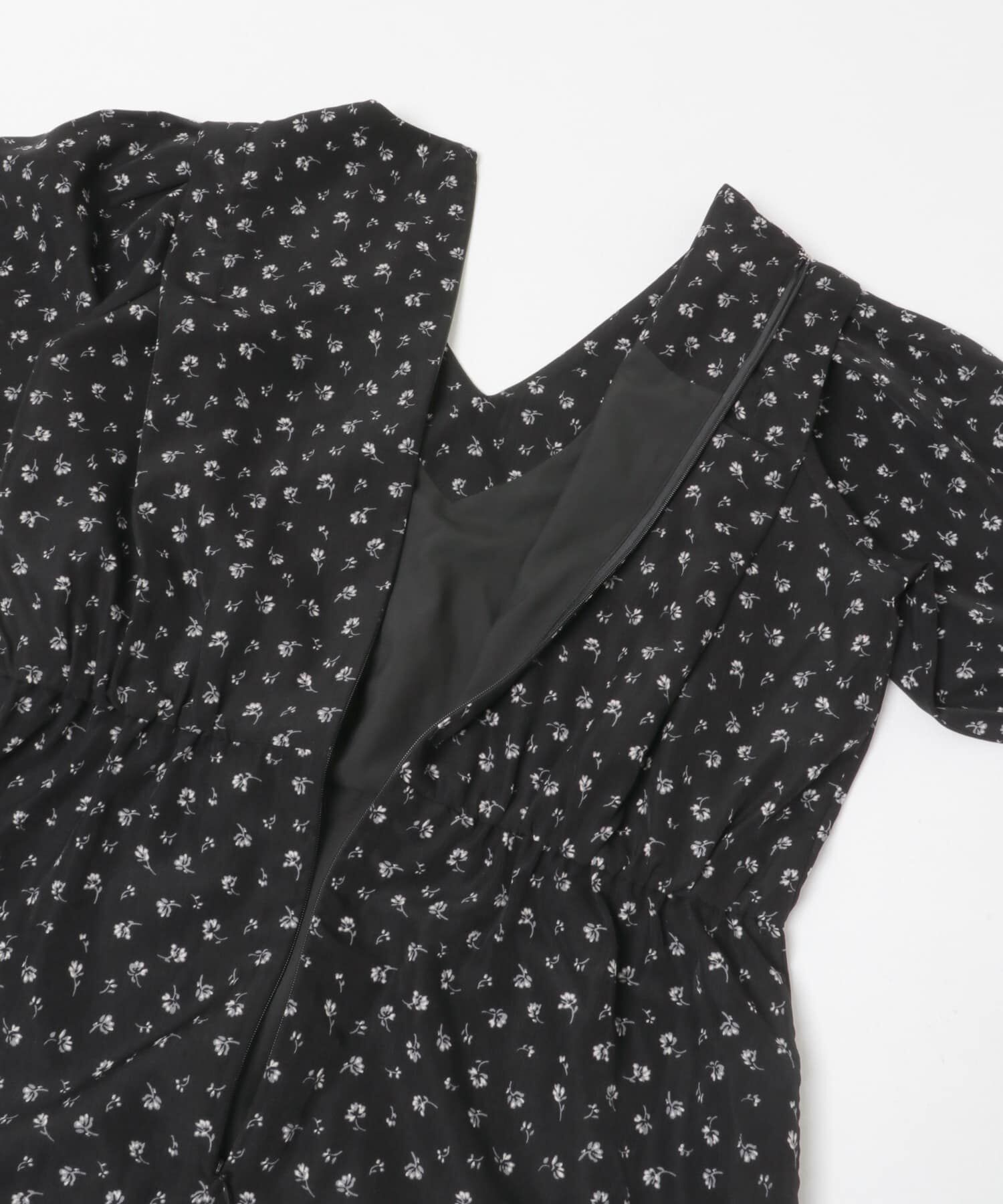 URBAN RESEARCH ROSSO「『WEB限定』Vネックストレートフラワープリントワンピース」|ワンピース|