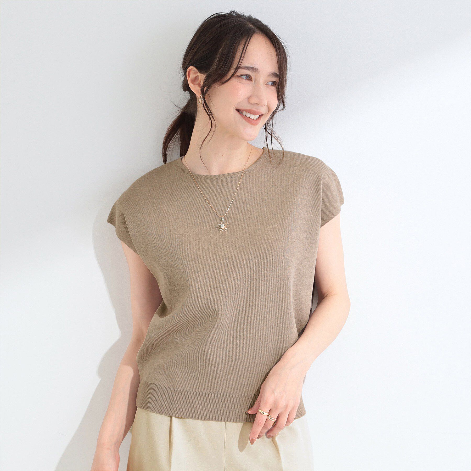 SHOO･LA･RUE「【ひんやり/洗濯機可/S-LL】インせず着られる 大人シンプルサマーニット」|ニット・セーター|