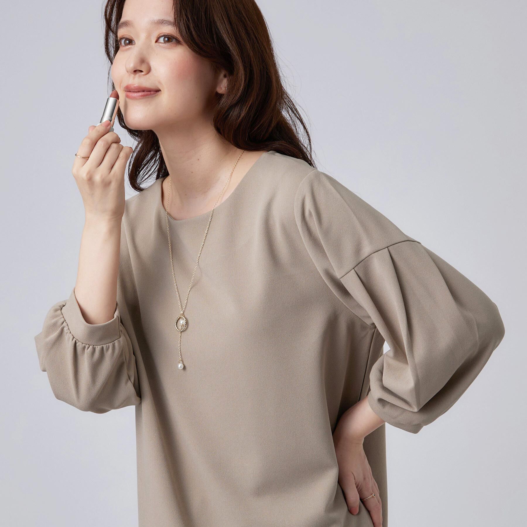SHOO･LA･RUE「【着丈選べる/2点セット】ネックレス付き やわらか8分袖ブラウス」|Tシャツ・カットソー|モカブラウン(042