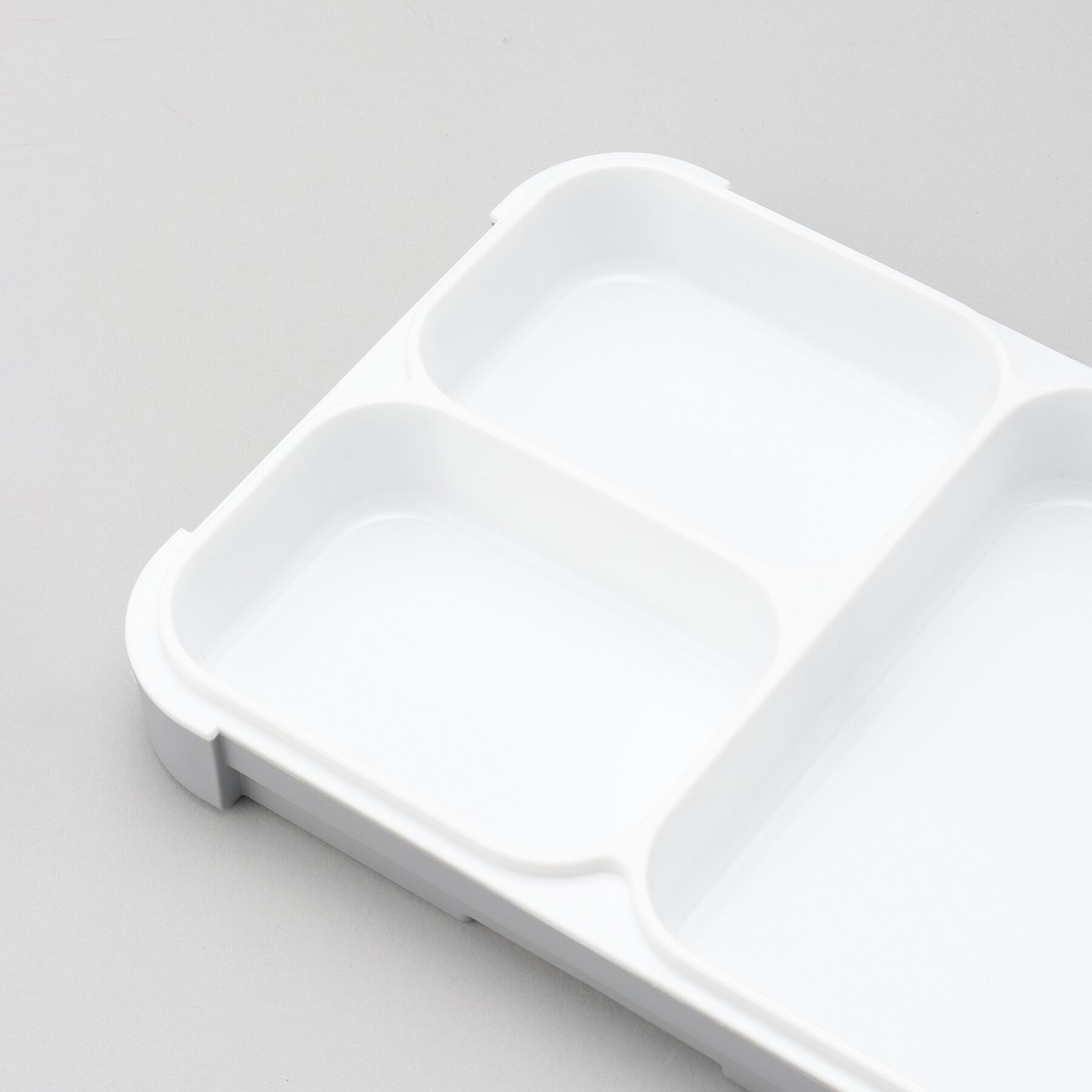 212 KITCHEN STORE「薄型弁当箱 抗菌フードマン700 AGY」|食器・キッチングッズ|