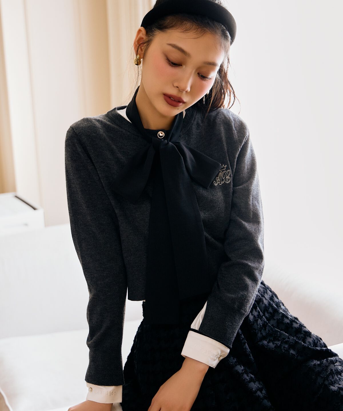 アンドクチュール「カフス刺繍ボウタイブラウス」|シャツ・ブラウス|
