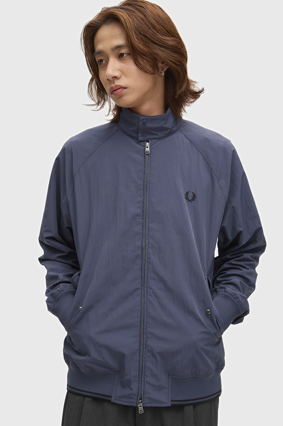 FRED PERRY 「FRED PERRY／Crinkle Nylon Harrington Jacket／クリンクルナイロンハリントンジャケット」|ブルゾン・スタジャン|DARK AIRFORCE