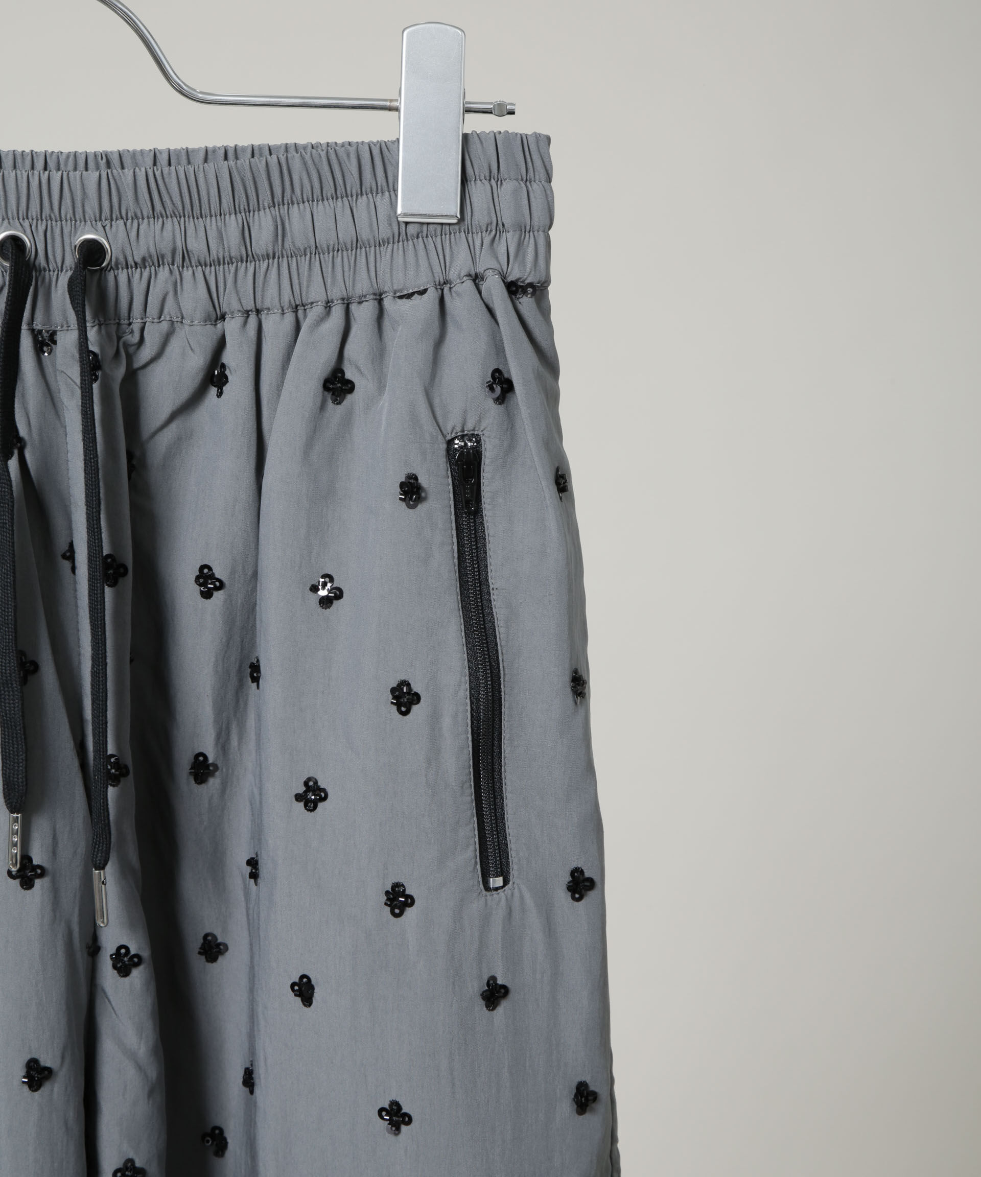 nano･universe「BAUM UND PFERDGARTEN/Viscose with Sequins パンツ(セットアップ可)」|チノ|