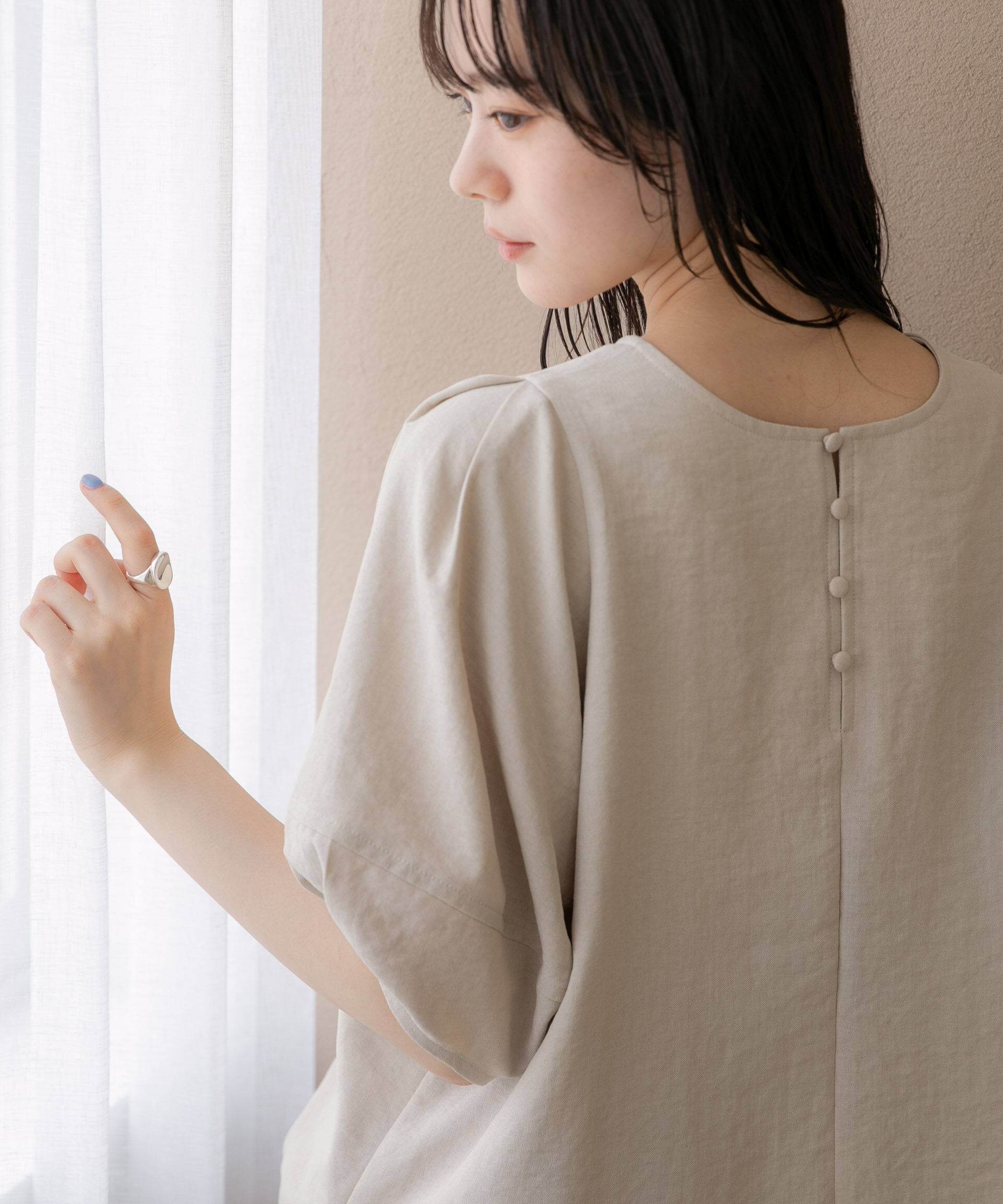 NANO universe「WEB限定/多機能素材 前後2wayランタンスリーブクルーブラウス(セットアップ可)」|シャツ・ブラウス|