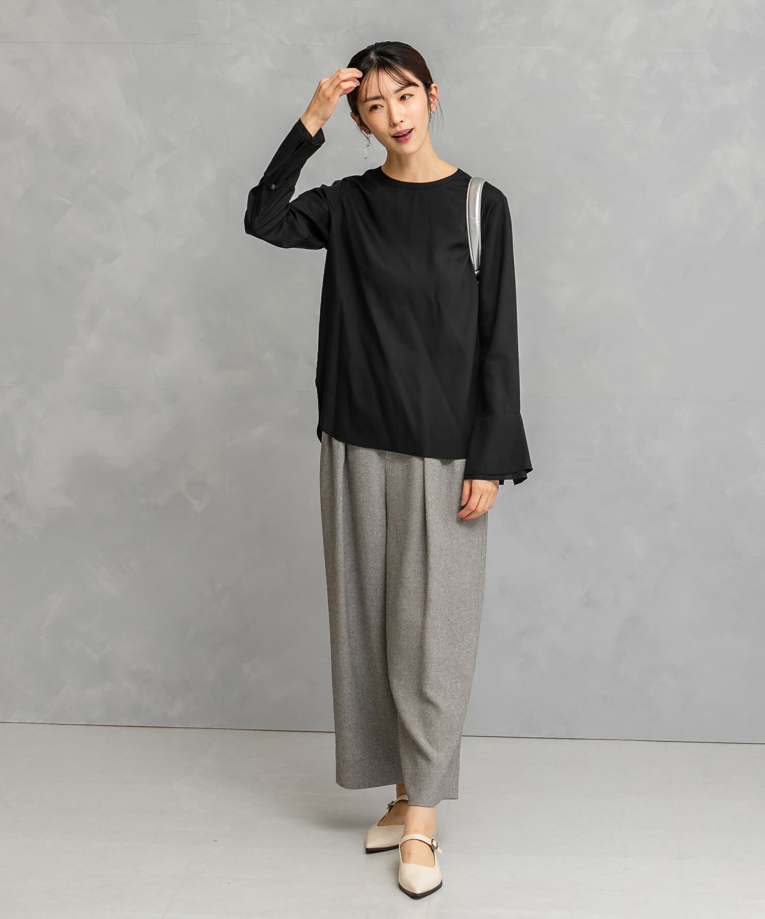 URBAN RESEARCH ROSSO「バックリボンダブルカフスブラウス」|シャツ・ブラウス|