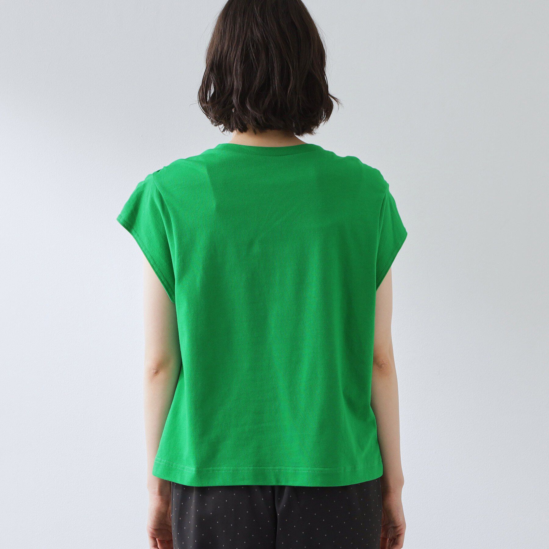 THE SHOP TK「【ひんやり/汗じみ防止】ツイストアクセントトップス」|Tシャツ・カットソー|