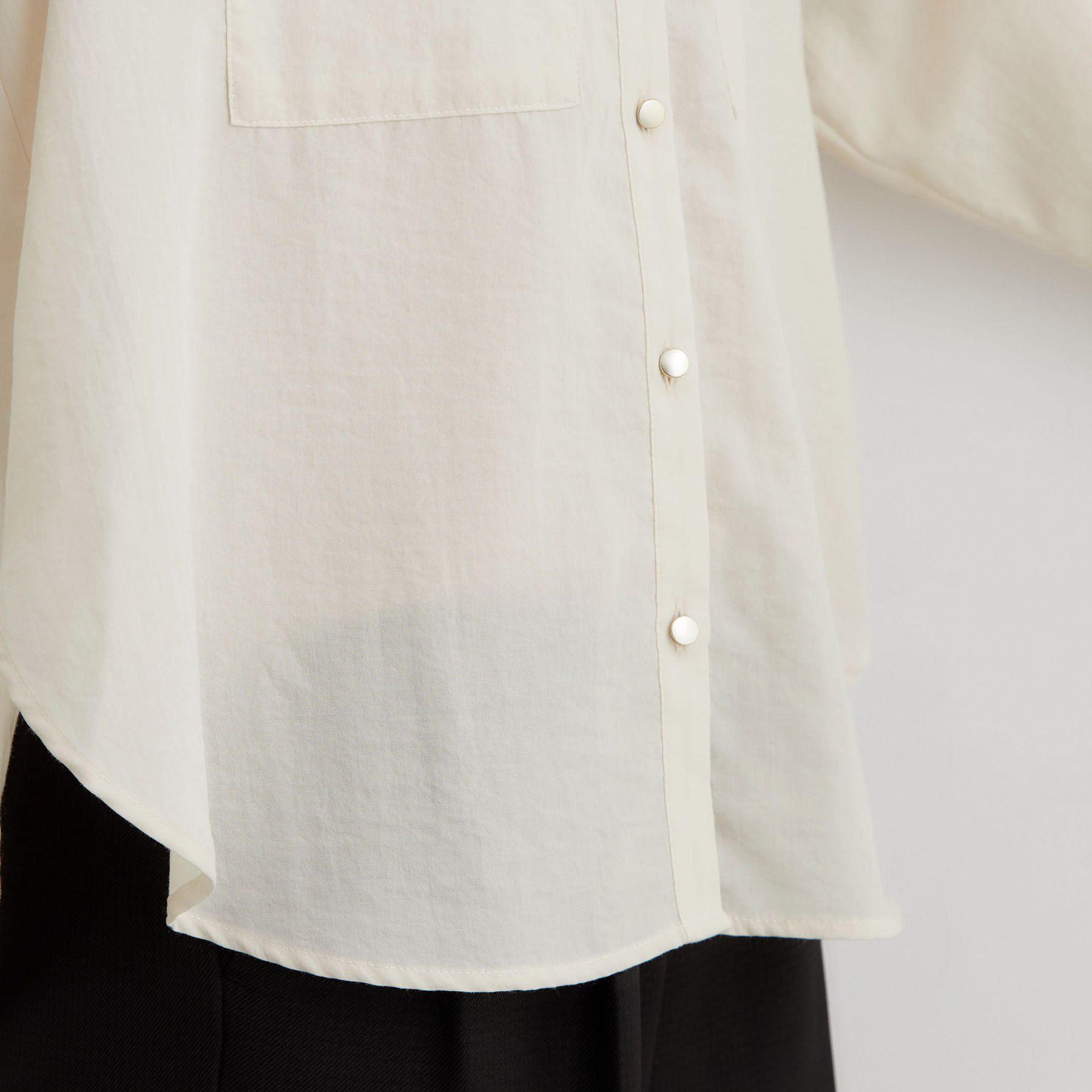 THE SHOP TK「【刻みネックですっきり見え】Wポケット金ボタンシャツ」|シャツ・ブラウス|