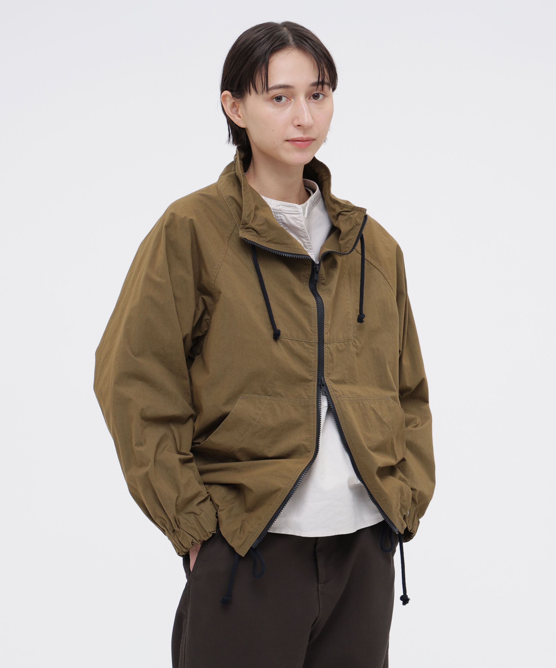 MHL.「COTTON NYLON PLAINWEAVE BLOUSON」|ブルゾン・スタジャン|KHAKI