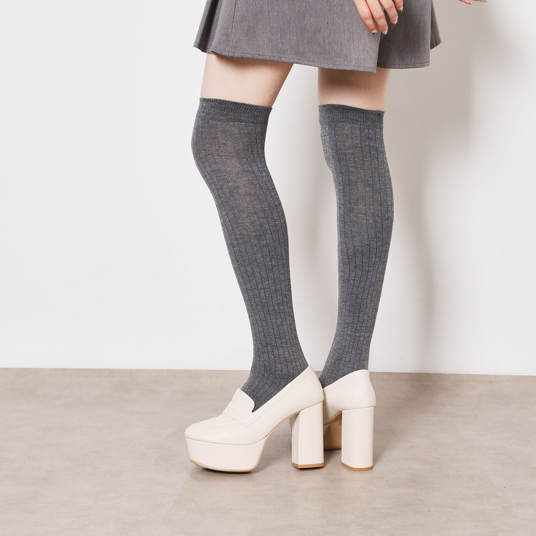 ESPERANZA「【ラク盛り/ローファー】リピーター続出／脚長美脚 厚底ローファー」|パンプス|