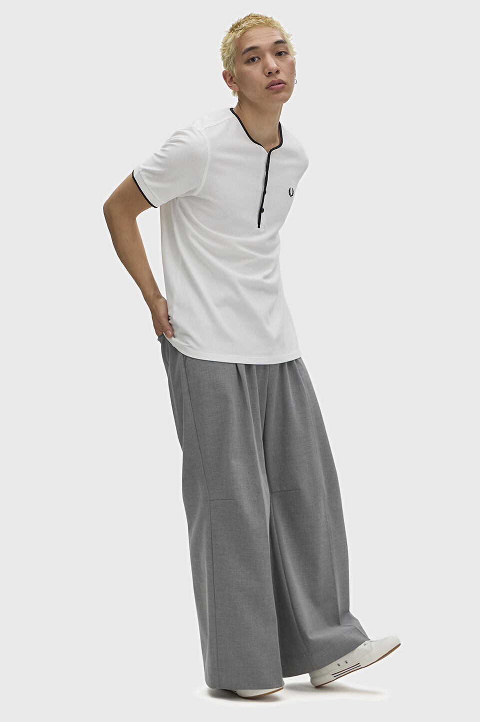 FRED PERRY 「Four Button Henley T-Shirt／ヘンリーTシャツ」|Tシャツ・カットソー|
