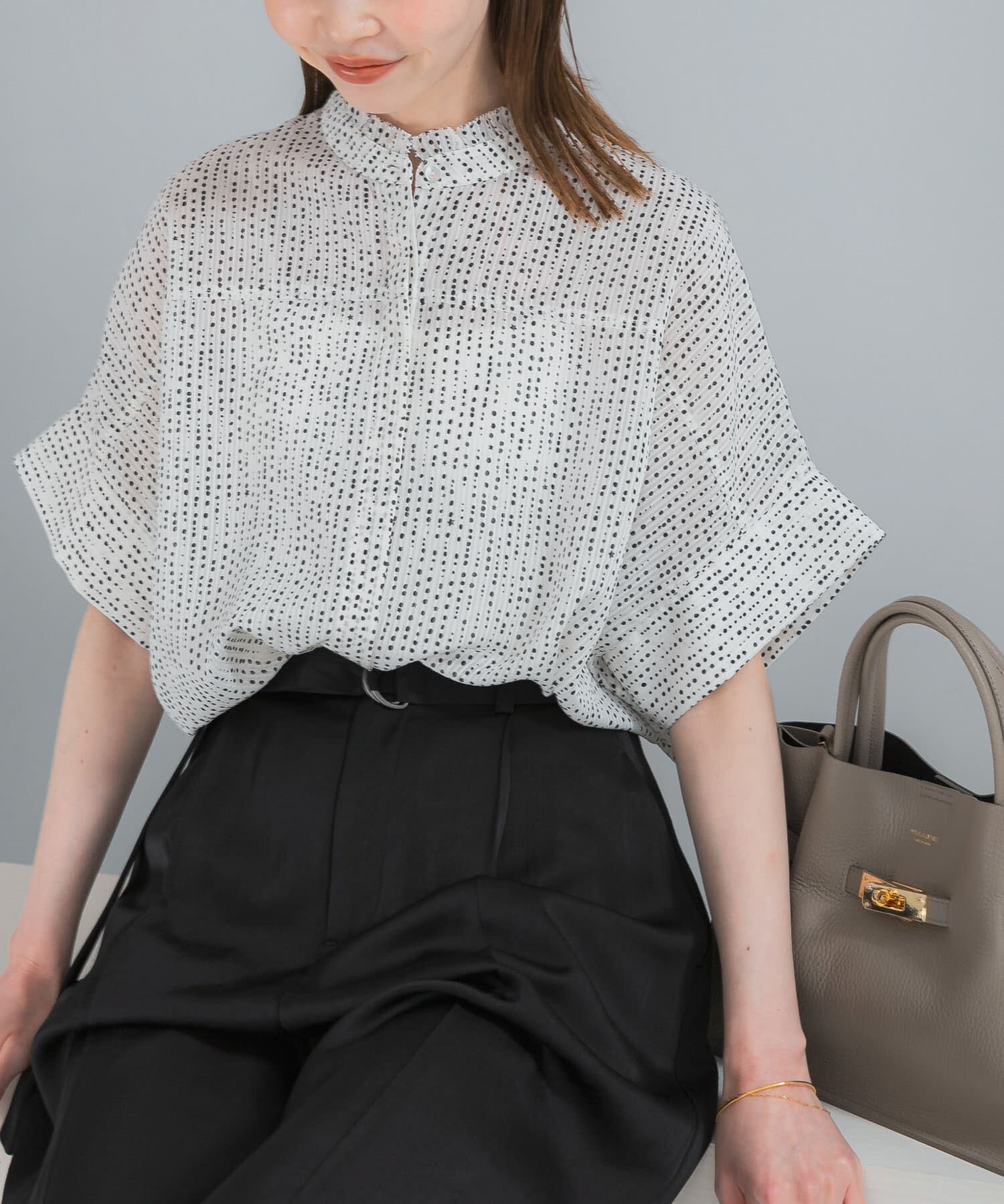 URBAN RESEARCH ROSSO「『WEB/一部店舗限定』ウォッシャブルドットフリルネックブラウス」|シャツ・ブラウス|
