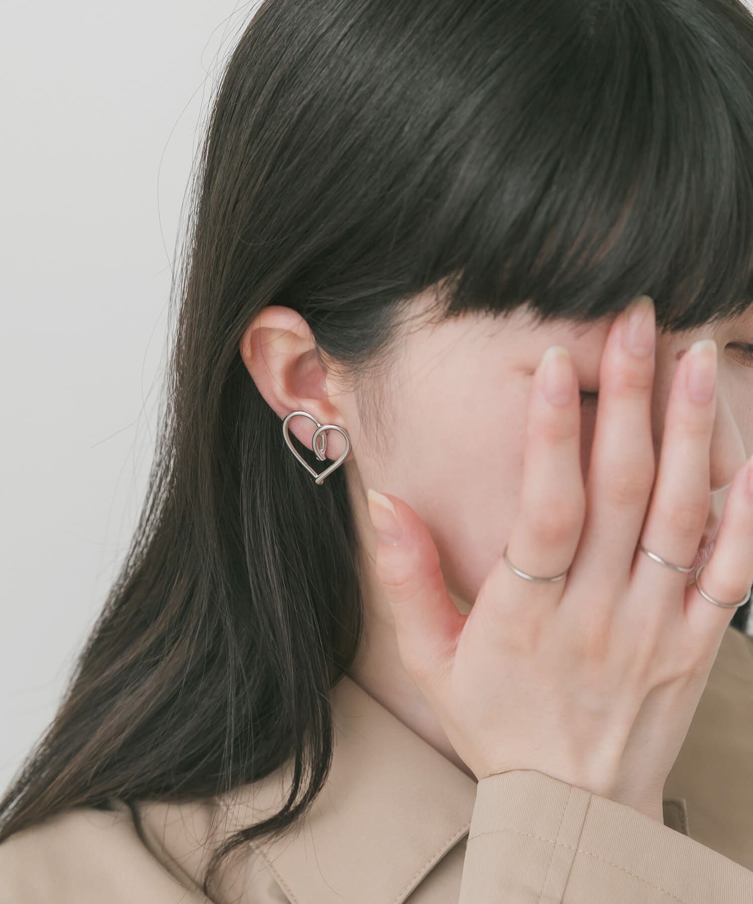 SMELLY「ハートラインイヤリング」|イヤリング|