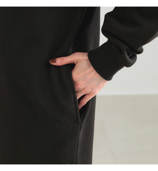 Demi-Luxe BEAMS 「【別注】SLOANE / 裏毛 ハーフジップ ワンピース」|ワンピース|