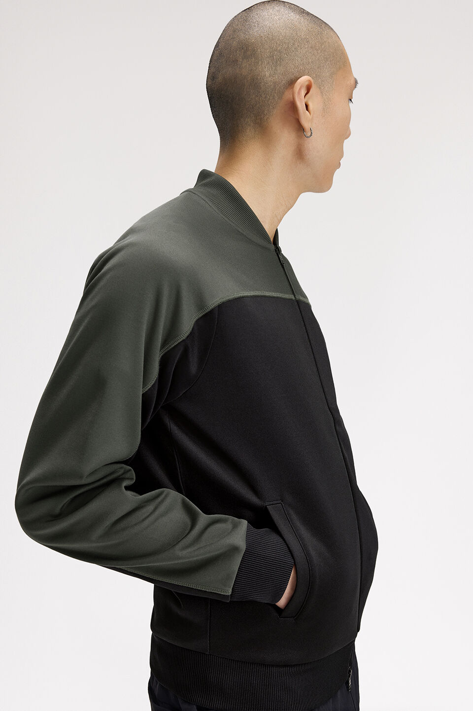 FRED PERRY 「FRED PERRY／Colour Block Track Jacket／カラーブロックトラックジャケット」|スウェット・ジャージ|