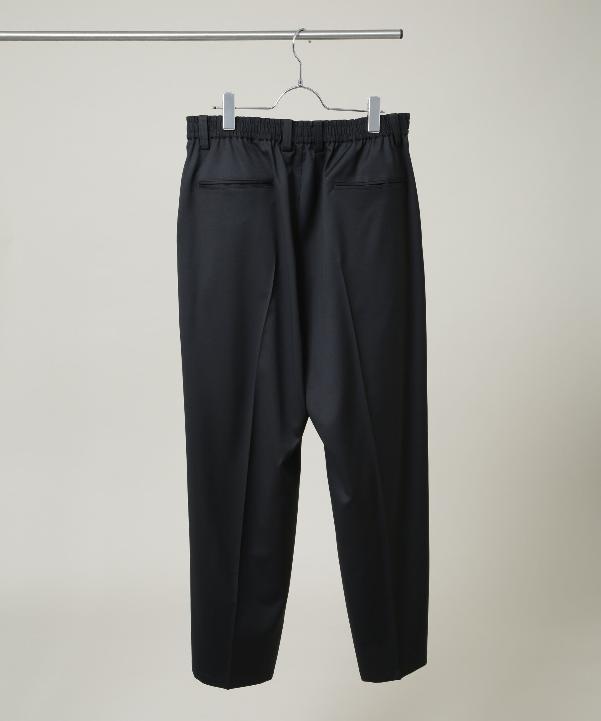NANO universe「FARAH/別注 CANONICO Twill Black Slacks(セットアップ可)」|チノ|
