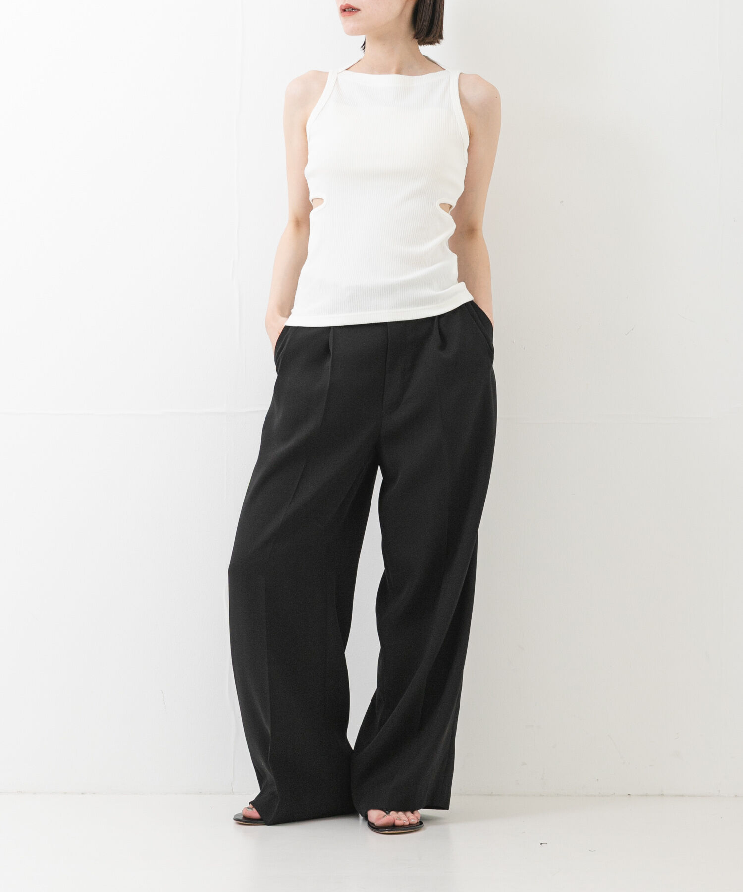 URBAN RESEARCH「new basic　SIDE SLIT RIB TOPS」|タンクトップ|