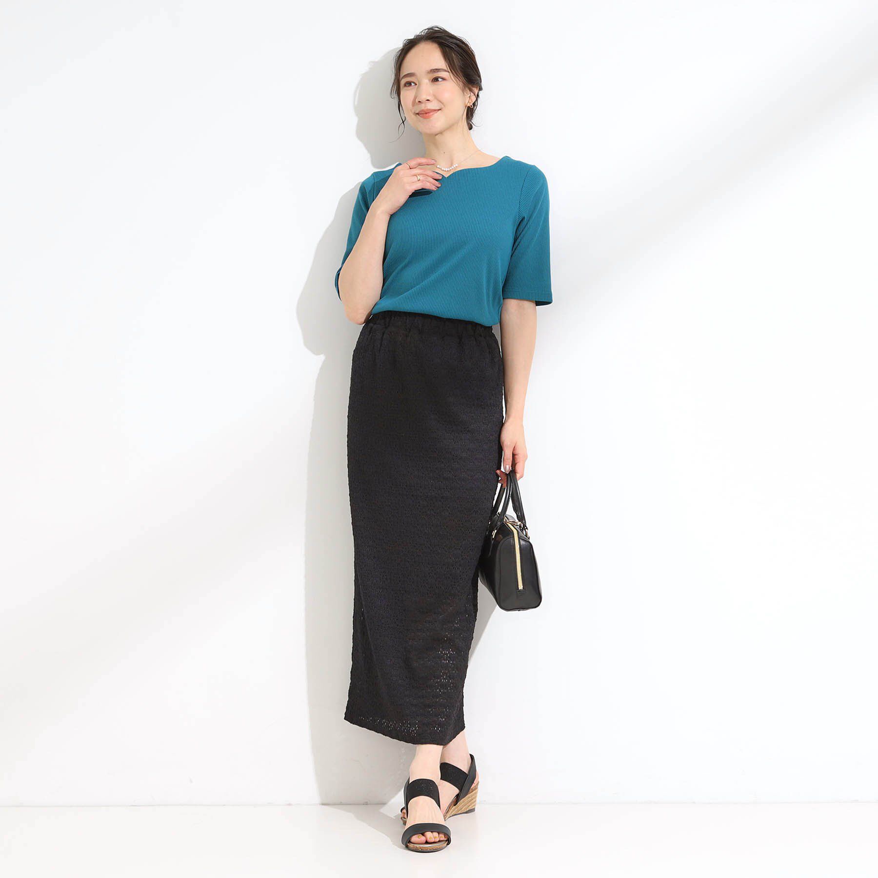 SHOO･LA･RUE「【S-LL】女性らしさ漂うハートネック テレコ5分袖トップス」|Tシャツ・カットソー|