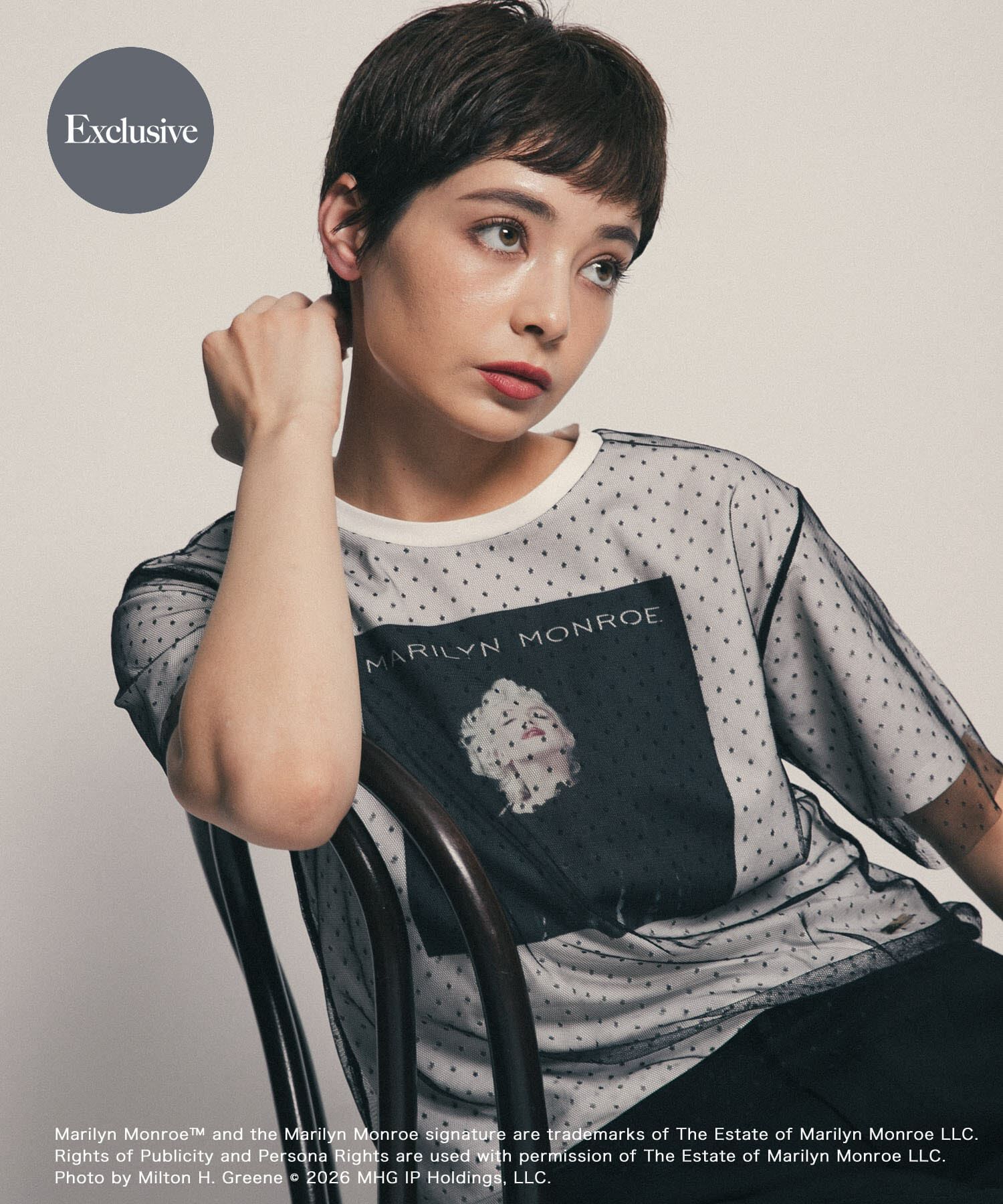 SENSE OF PLACE by URBAN RESEARCH「『別注』MARILYNMONROE&times;SENSE OF PLACE　チュールグラフィックTシャツ」|Tシャツ・カットソー|ブラック