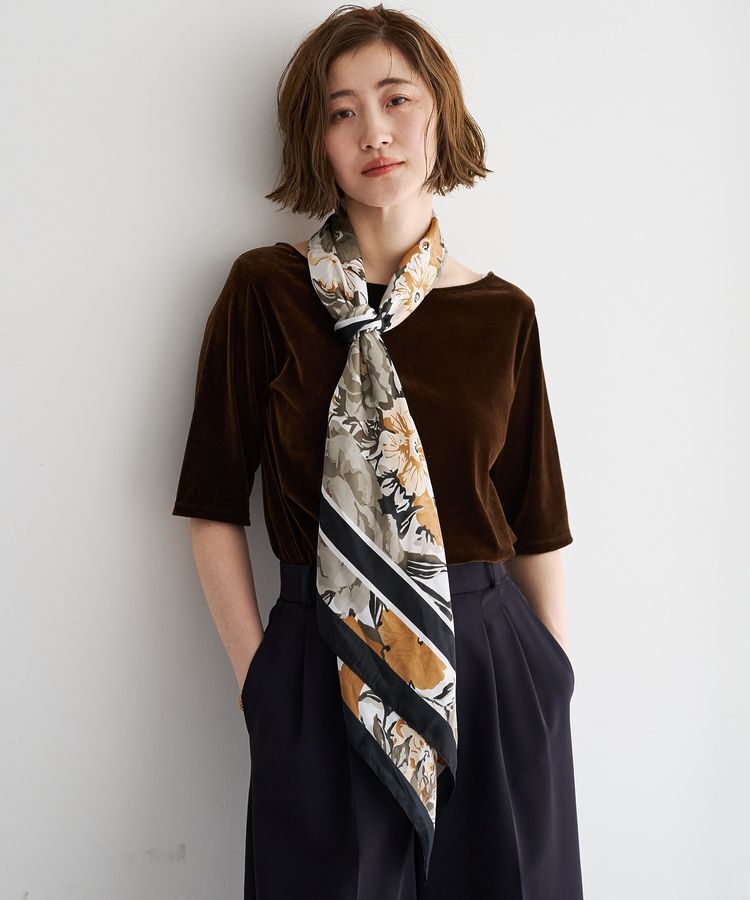 YECCA VECCA「ヴィンテージフラワー柄スカーフ」|バンダナ・スカーフ|Black