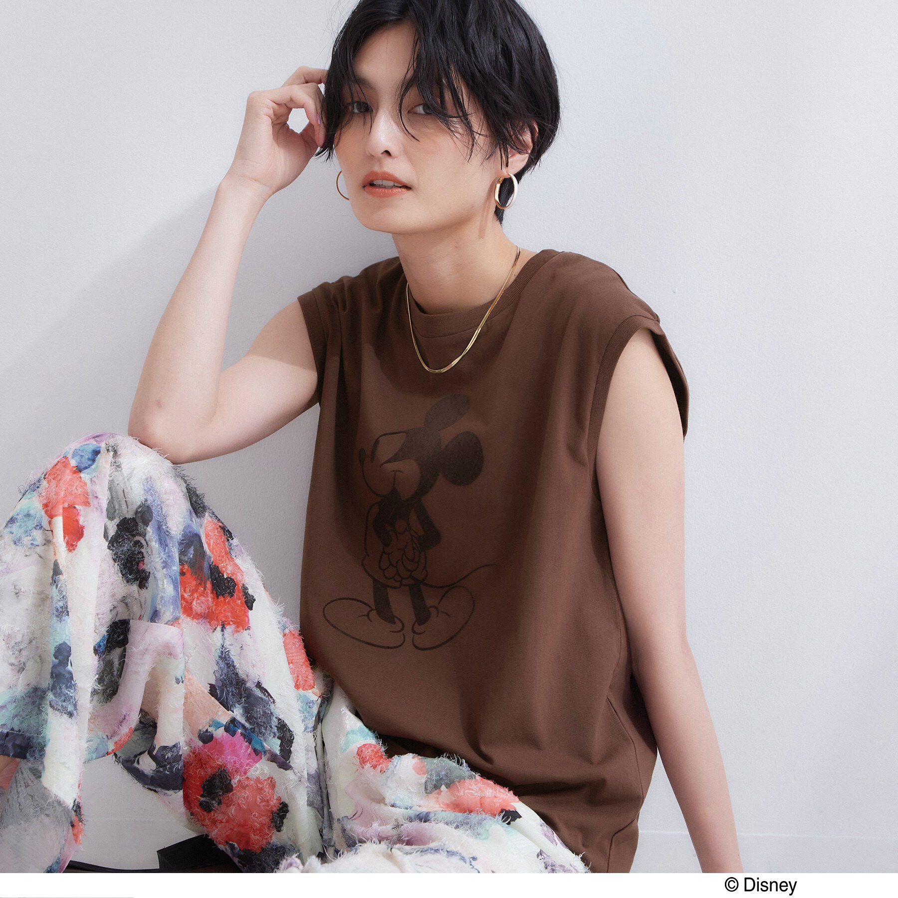 OPAQUE.CLIP「「Mickey Mouse」フロッキープリント フレンチスリーブTシャツ《洗濯機OK》」|Tシャツ・カットソー|ブラウン(043)