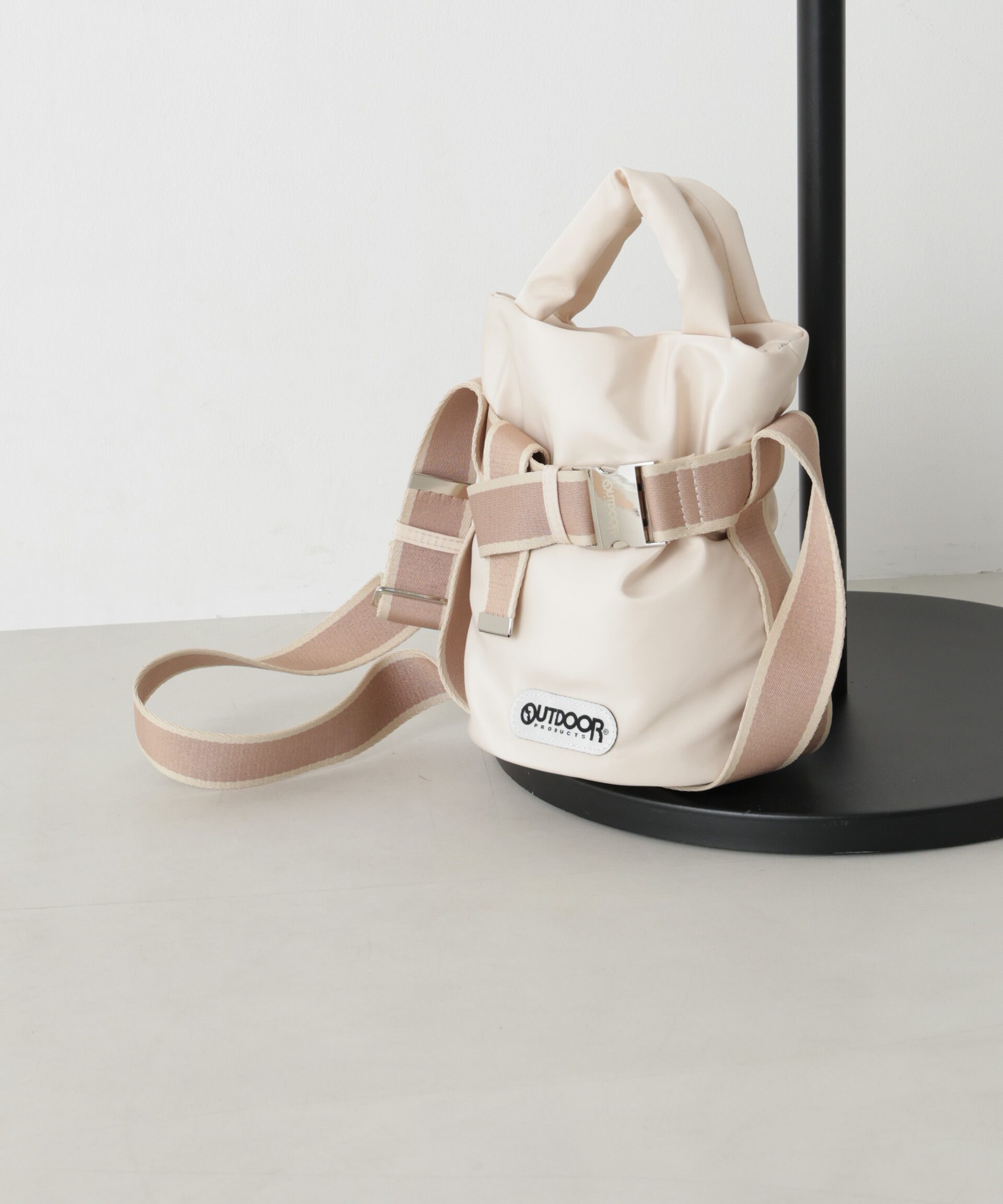 NANO universe「OUTDOOR PRODUCTS/OUTDOOR PRODUCTS 2way Belt Tote[SS]」|ショルダー・メッセンジャー|L.ピンク1