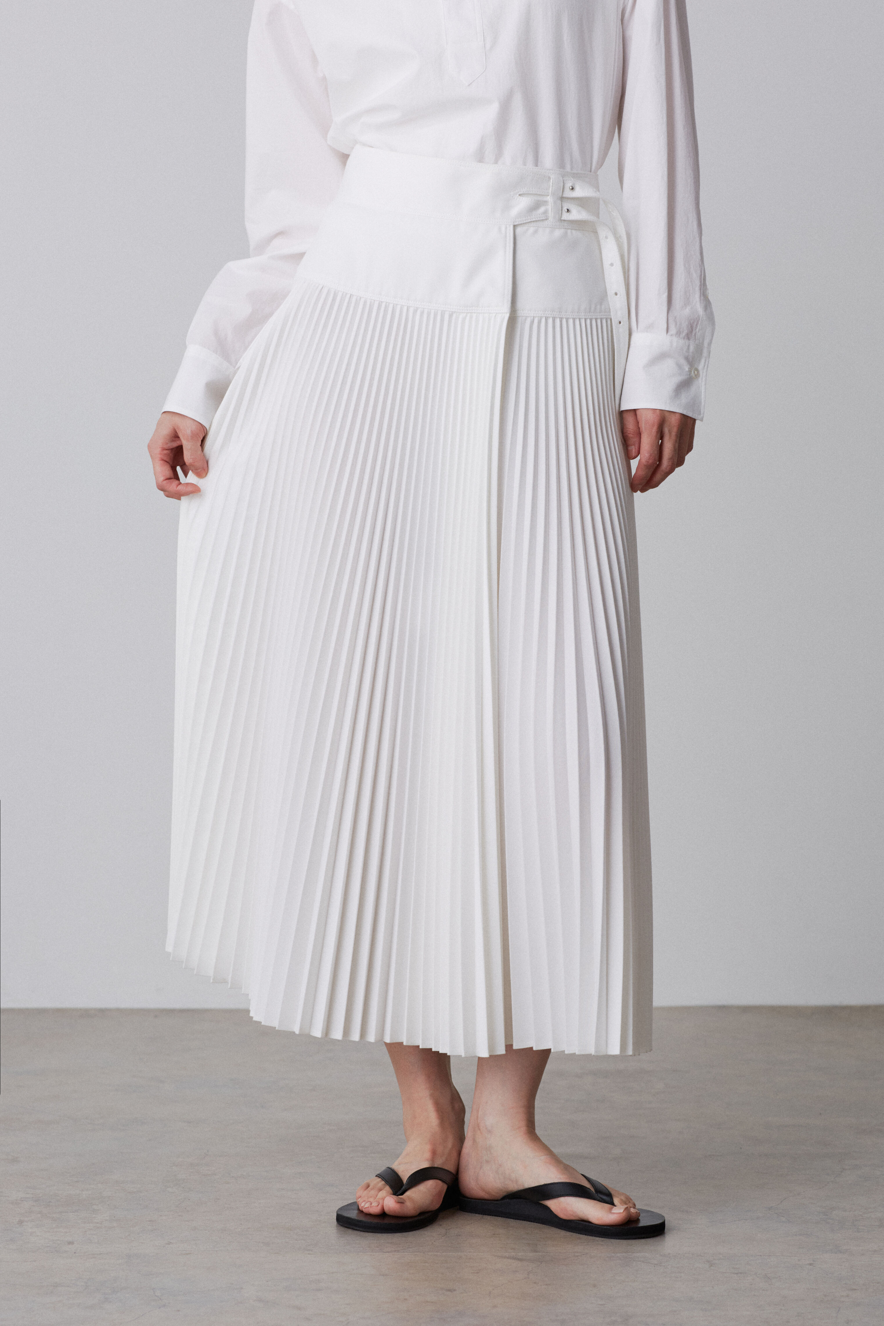 YLEVE 「YLEVE / BOURRIENNE  T/C TWILL SKIRT」|スカート|