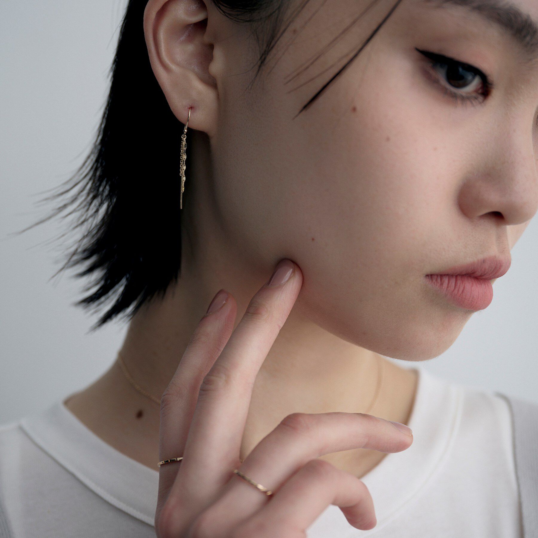 COCOSHNIK ONKITSCH「K10トリプルチェーン フックピアス」|ピアス|