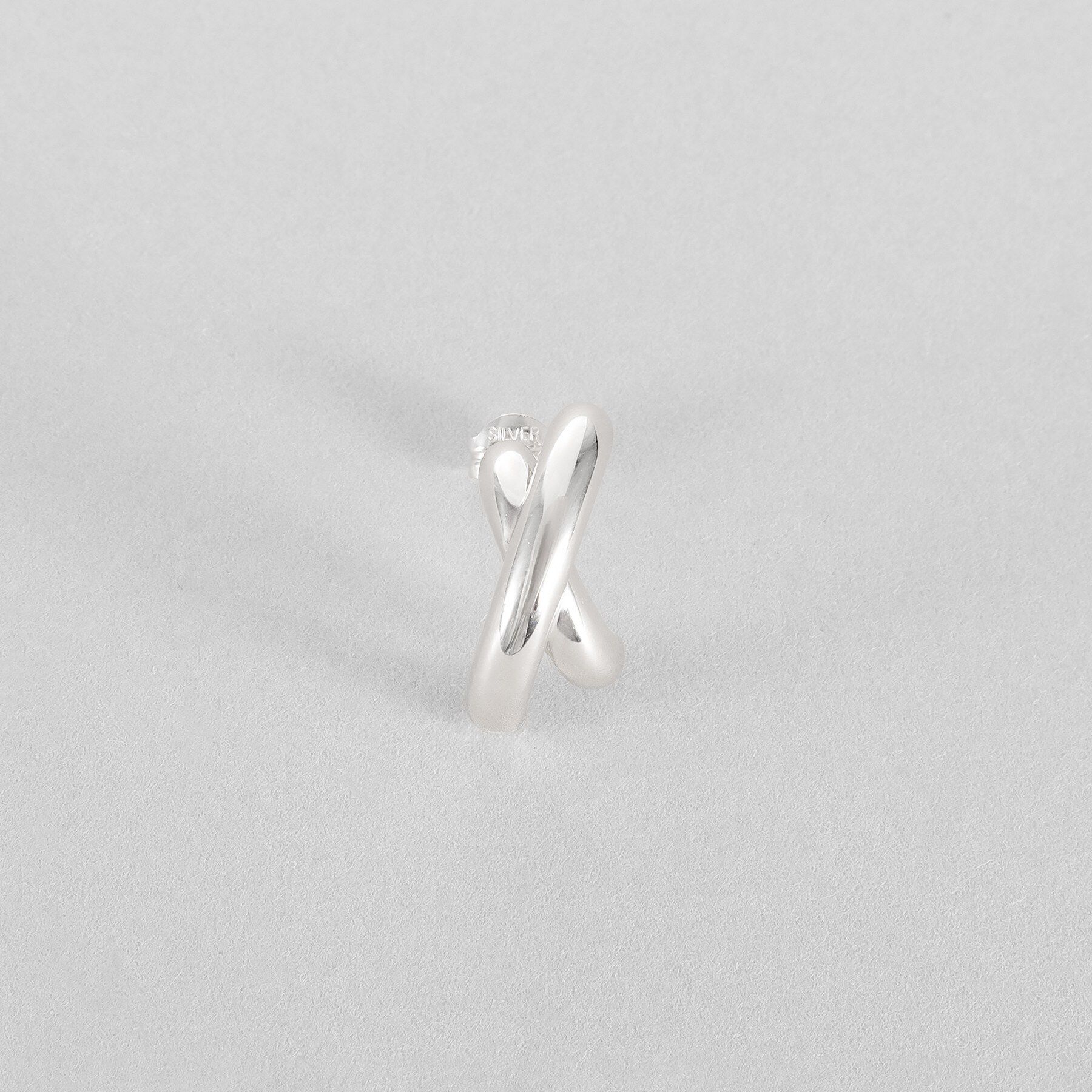 COCOSHNIK ONKITSCH「シルバー アシンメドームクロスピアス」|ピアス|