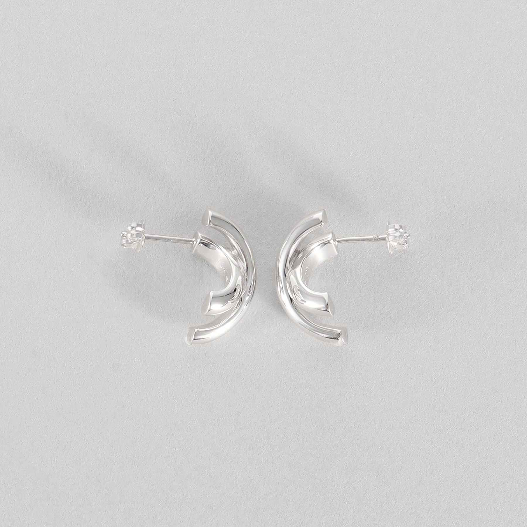 COCOSHNIK ONKITSCH「シルバー アシンメドームクロスピアス」|ピアス|
