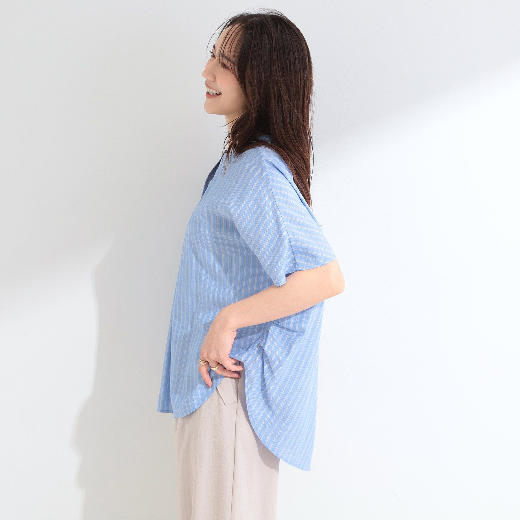 SHOO･LA･RUE「【洗濯機可/体型カバー】とろみタックスキッパーブラウス」|シャツ・ブラウス|