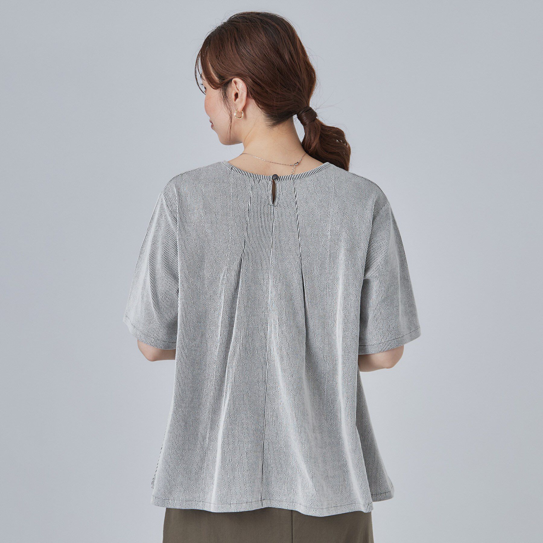 SHOO･LA･RUE「【洗濯機可/S-LL】インせずすっきり見え ストライプ柄タックトップス」|Tシャツ・カットソー|