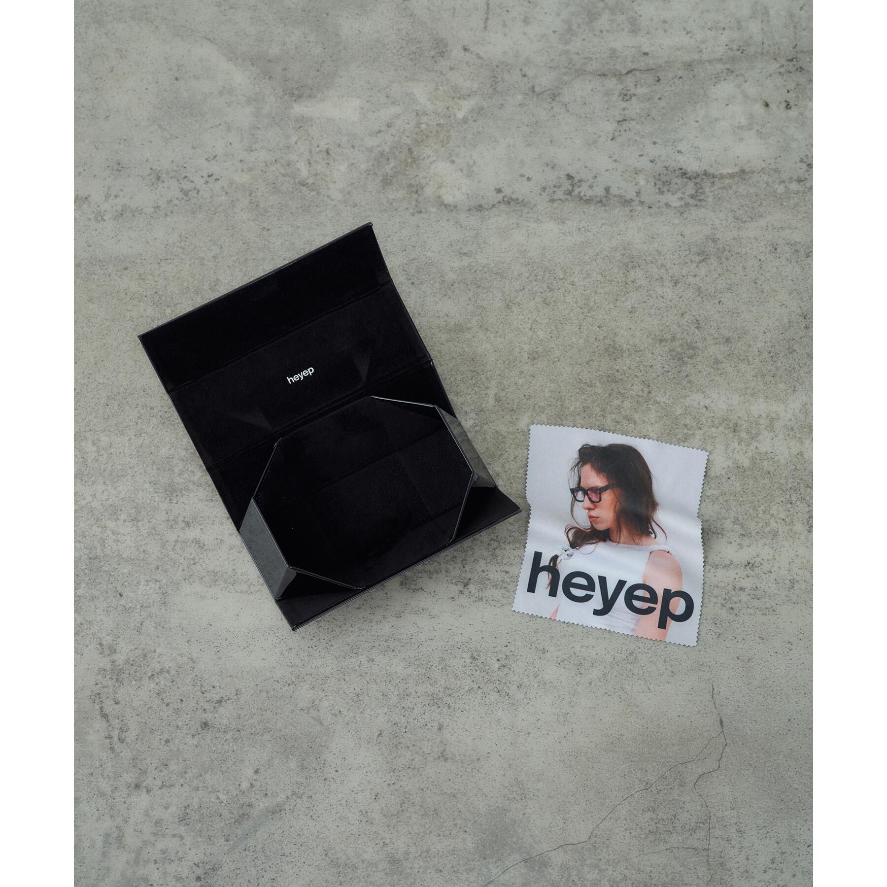 CODE A「heyep｜Aviator Glasses with Rhinestones ＆ Logo」|メガネ|