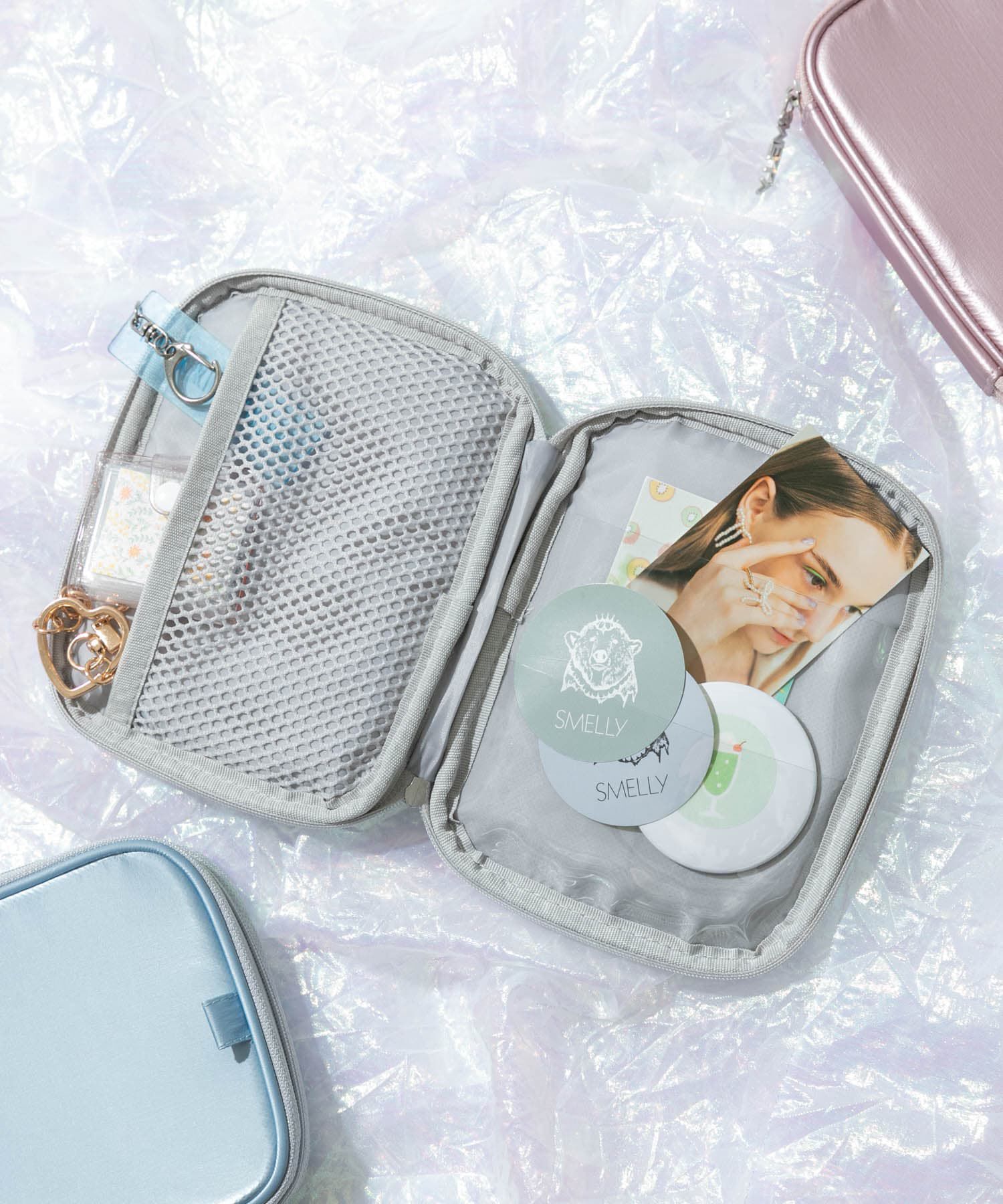 SMELLY「my Choeae multi pouch」|ポーチ|シルバー