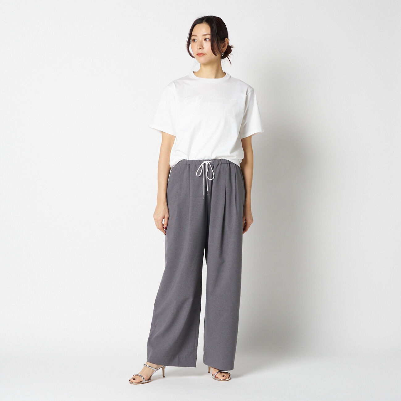 HELIOPOLE「HELIOPOLE BARREL LEG TUCK PANTS」|チノ|
