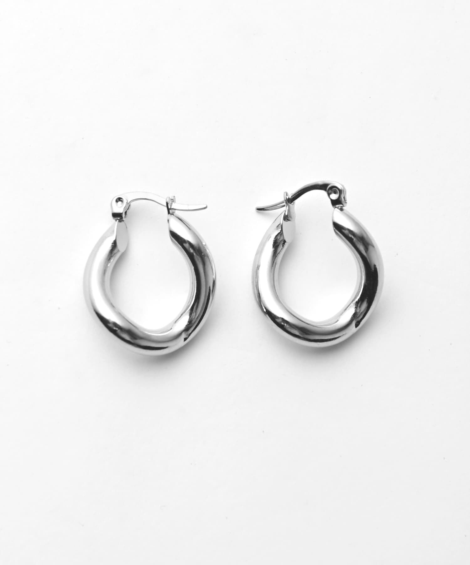 STYLE DELI「【DELI by】ニュアンスツイストミニフープピアス」|ピアス|