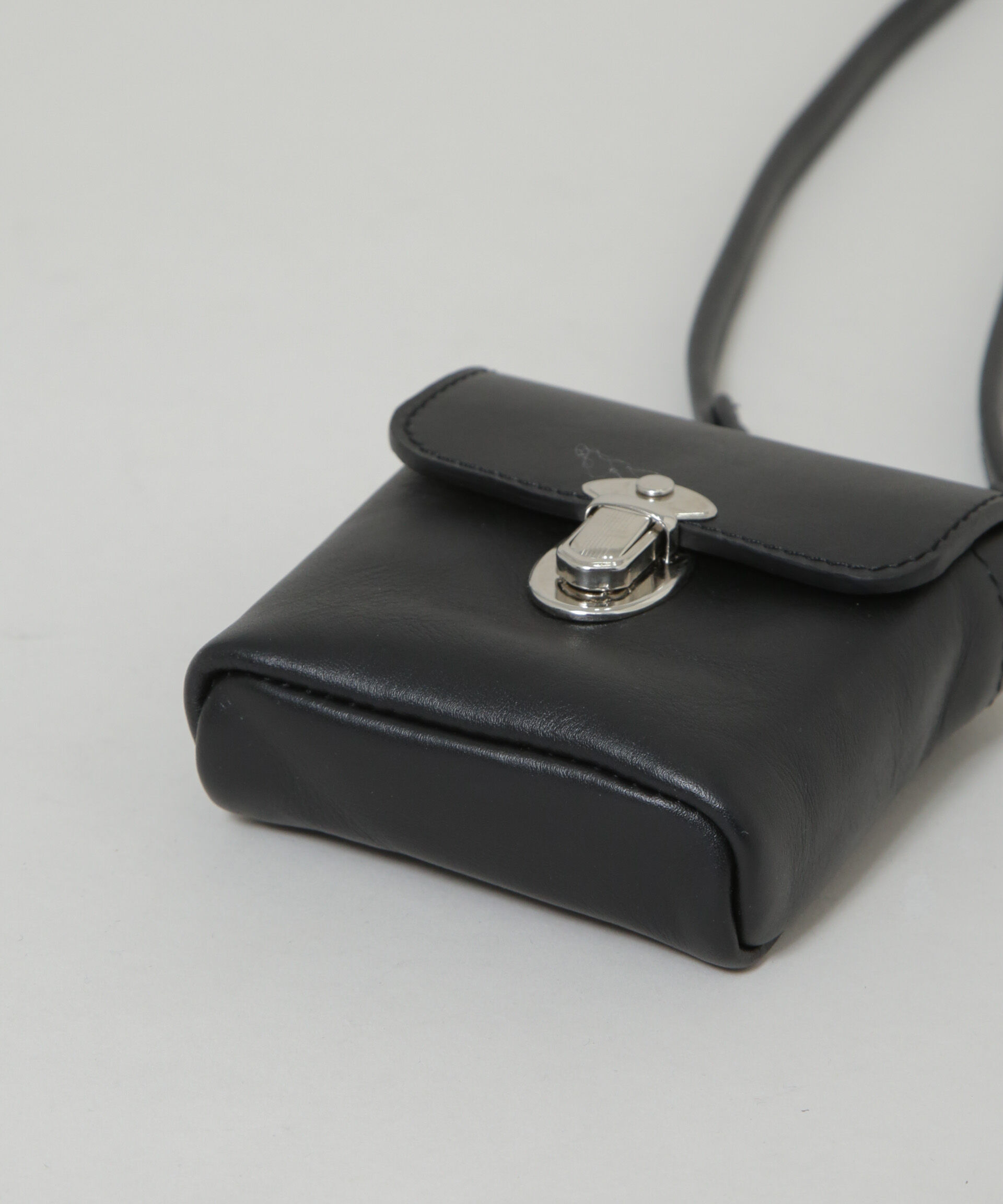 nano･universe「ITTI/別注 MINI SHOULDER POUCH」|その他|