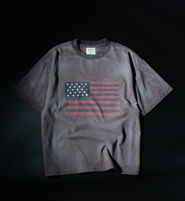  「【UNISEX】【KOOKY'N】スタースタッズフラッググラフィックTEE」|Tシャツ・カットソー|