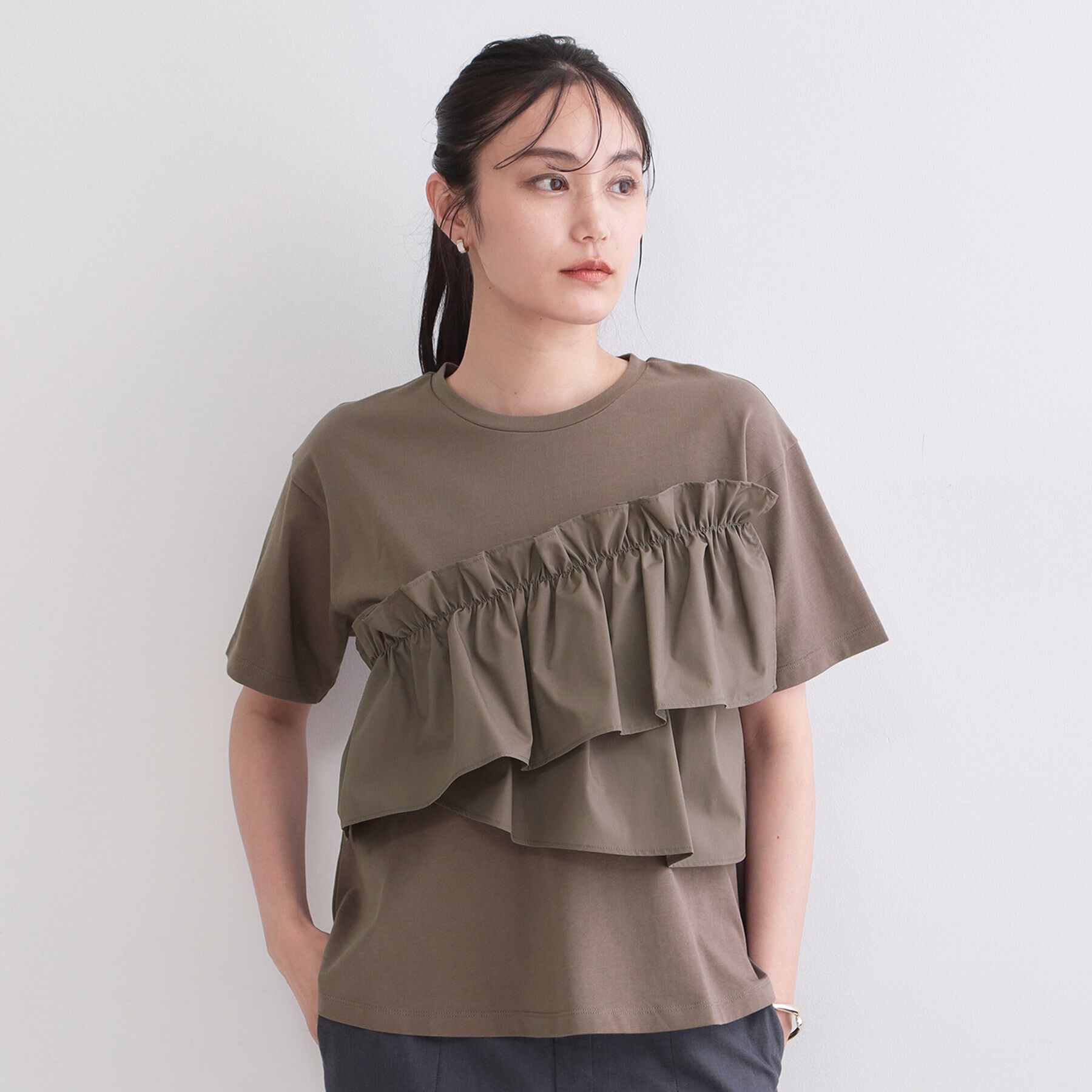 OPAQUE.CLIP「【接触冷感】アシメフリルドッキングカットソー《洗濯機OK》」|Tシャツ・カットソー|