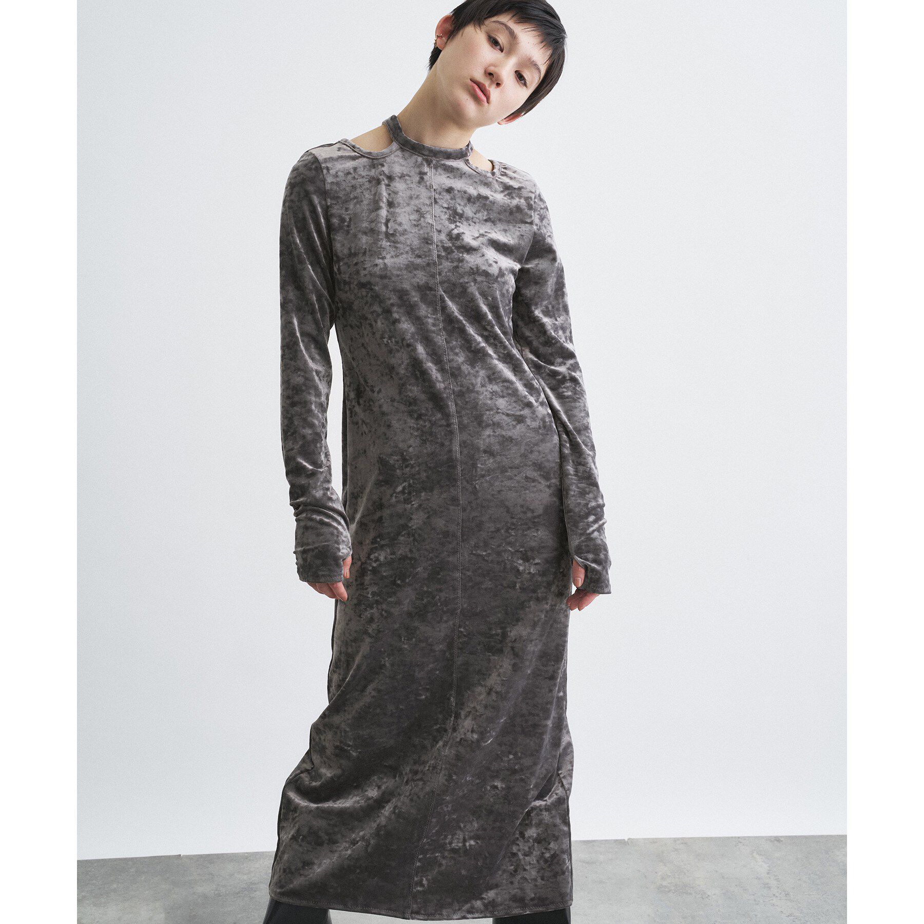 CODE A「【ReRe】neck point velour dress」|ワンピース|ライトグレー(011