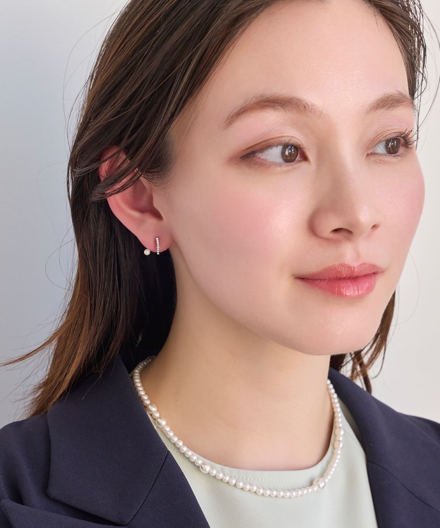 Phoebe「【痛くないシリーズ】ラインストーンパールフロートライトフィットイヤリング　シルバー」|イヤリング|