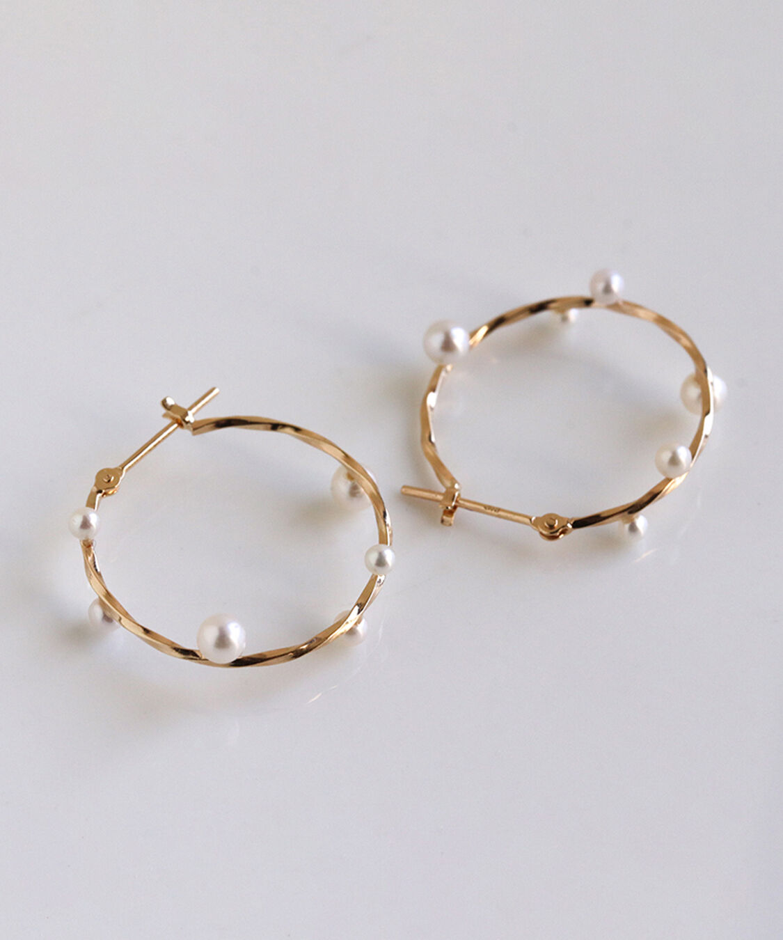  「パール リリー スナップ フープ ピアス| K10YG」|ピアス|