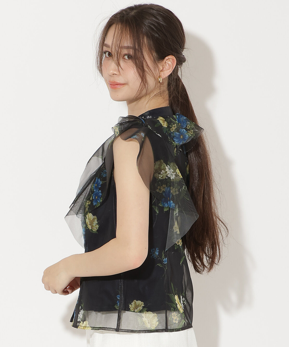 WILLSELECTION「フラワーメッシュラッフルブラウス」|シャツ・ブラウス|