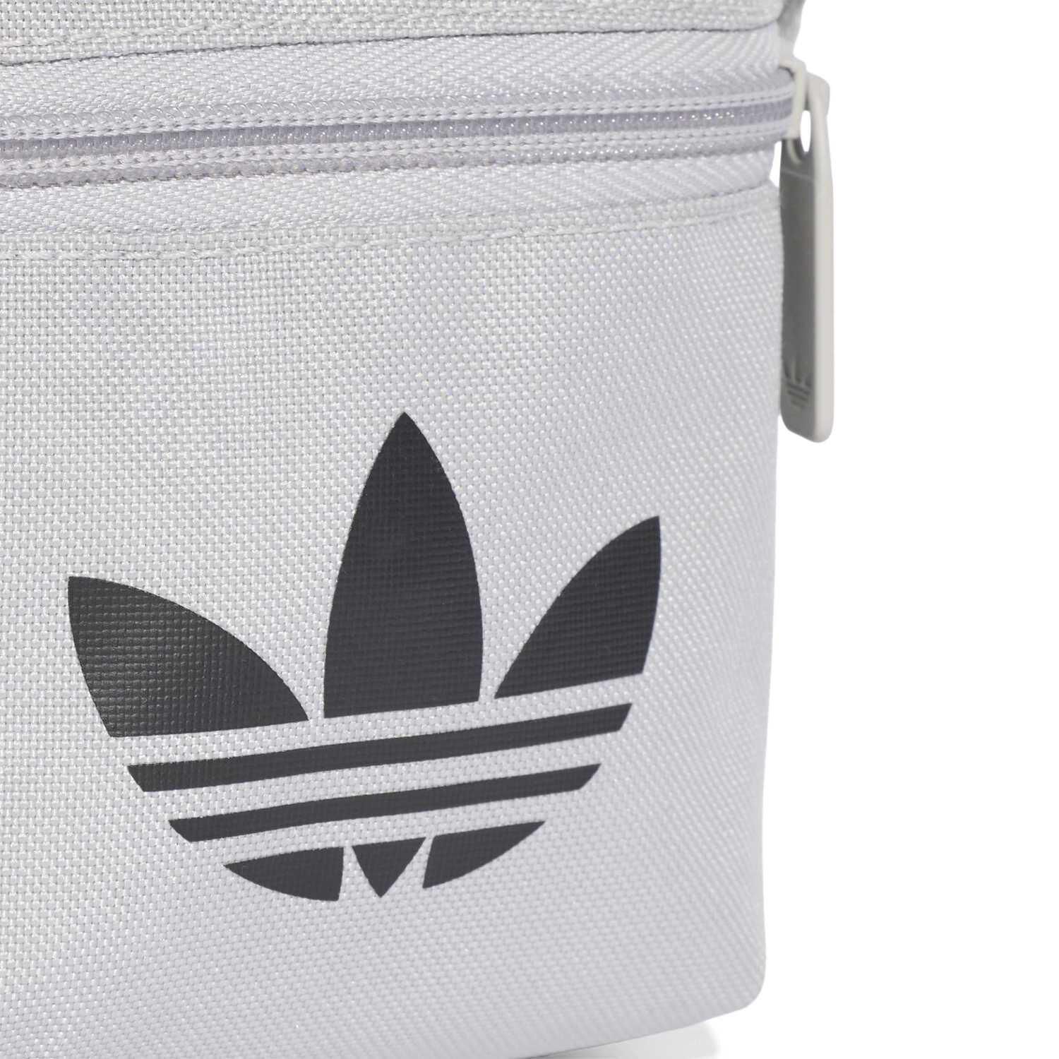 adidas「【ADIDAS ｳｪｱ】U AC CLASSIC FESTIVALBAG」|リュック|