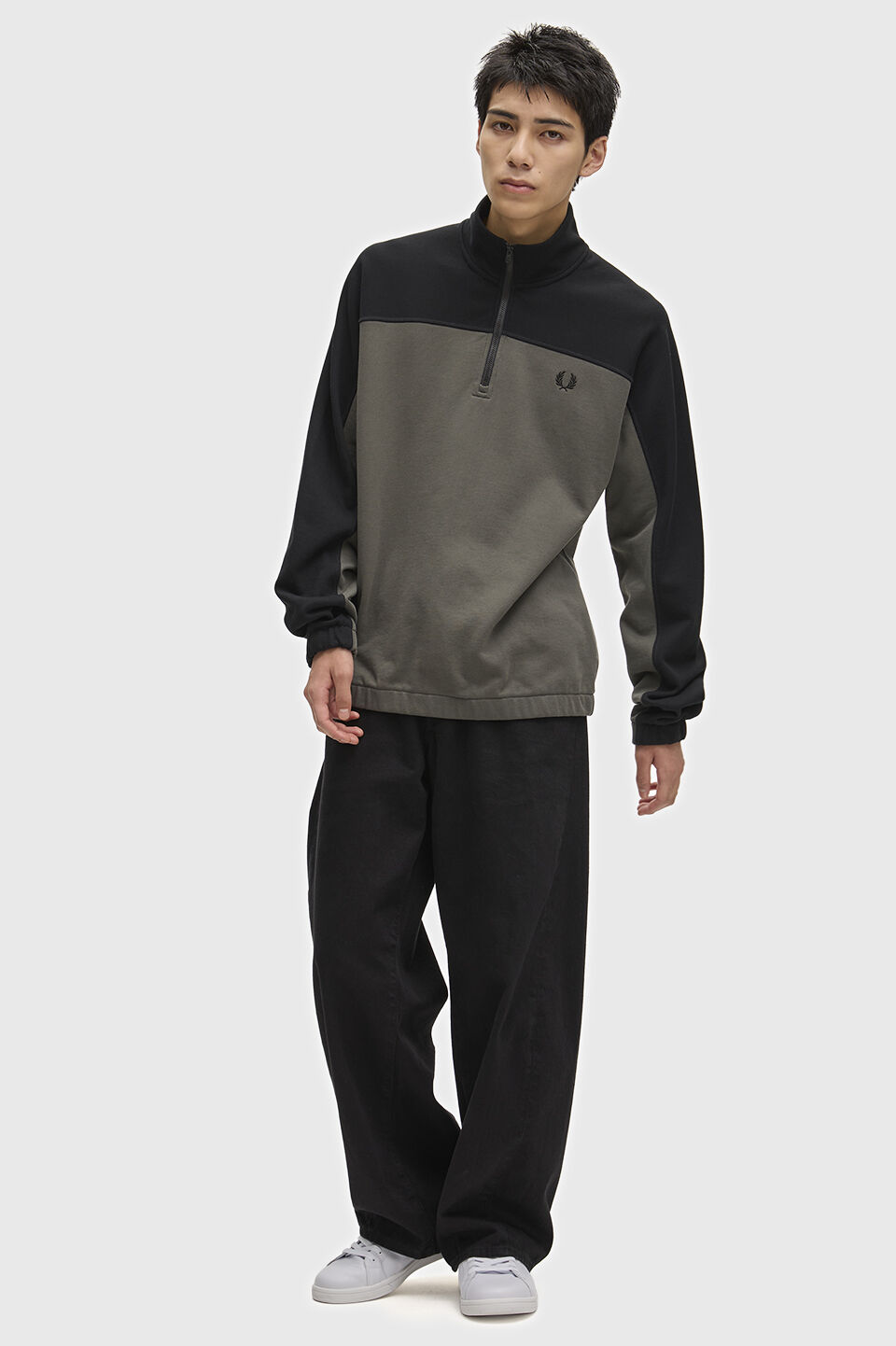 FRED PERRY 「FRED PERRY／Colour Block Half Zip Sweatshirt／カラーブロックハーフジップスウェット」|スウェット・ジャージ|