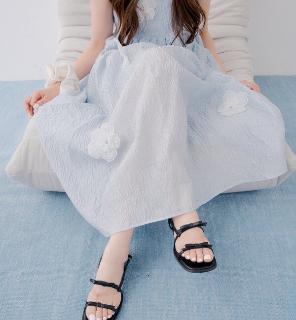  「【SALON  by Chico】リボンフラットサンダル」|サンダル|