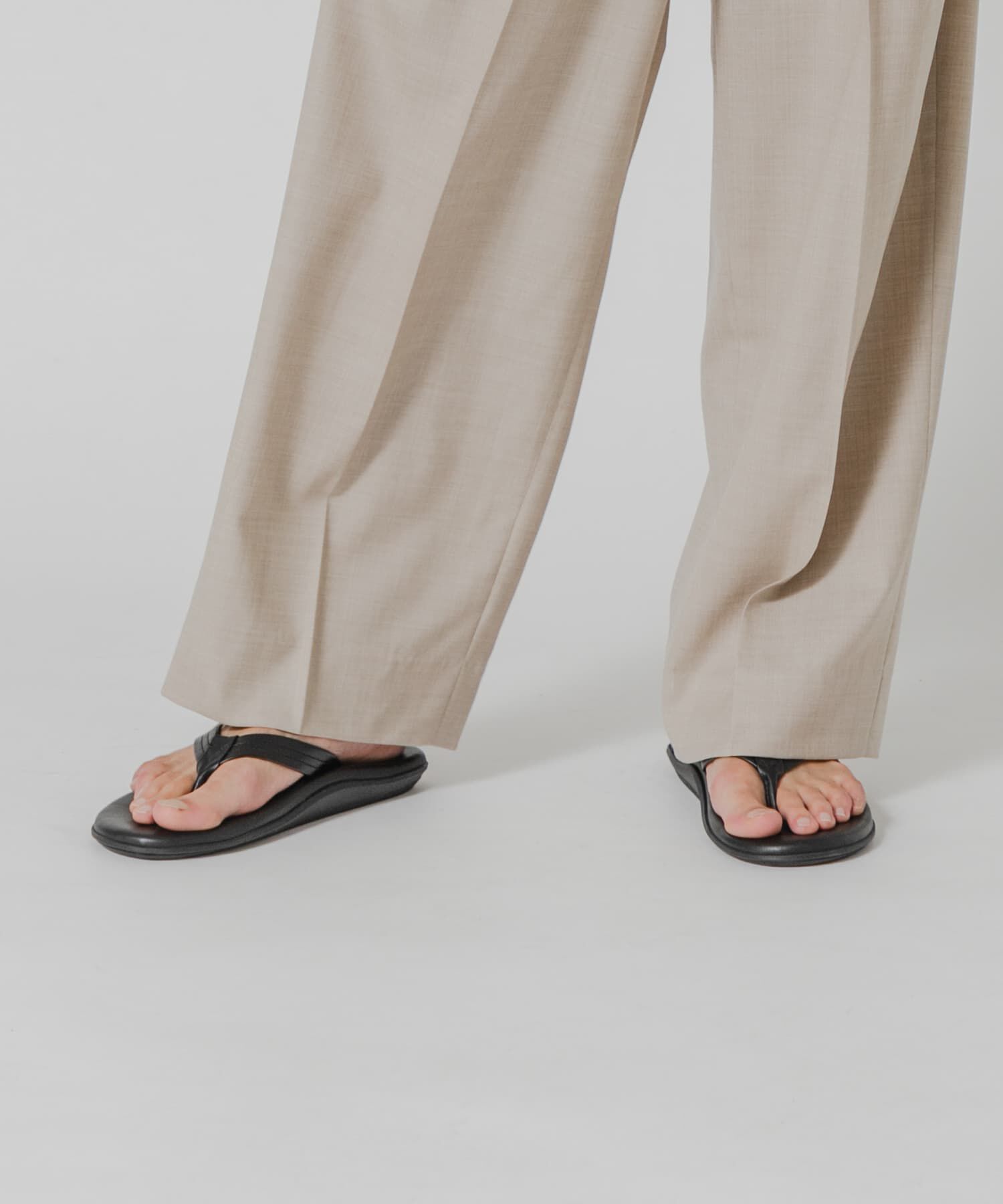 URBAN RESEARCH「『別注』ISLAND SLIPPER&times;URBAN RESEARCH　ナローストラップサンダル」|サンダル|
