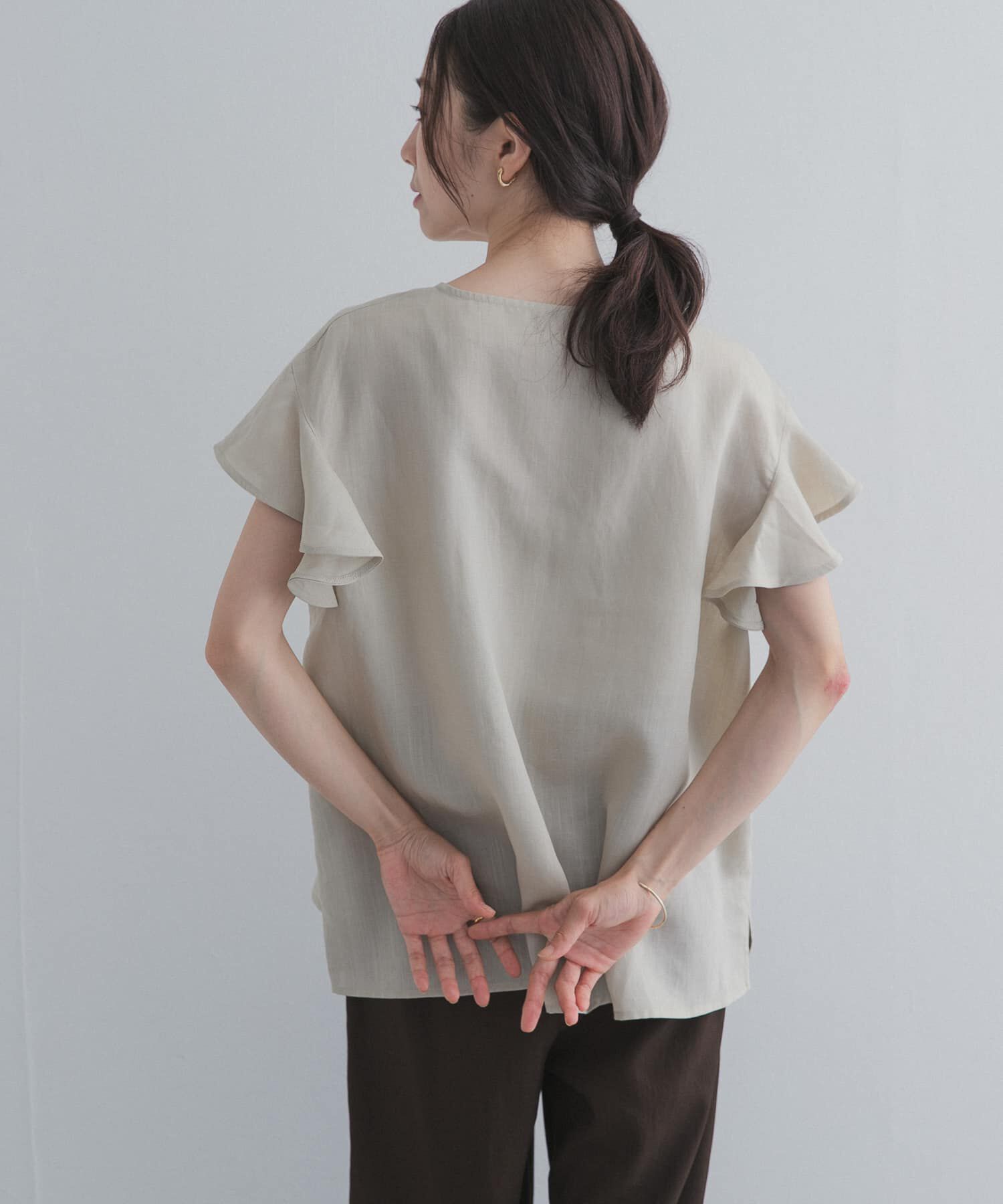 URBAN RESEARCH DOORS「バックフリルスリーブブラウス」|シャツ・ブラウス|