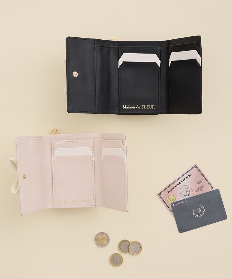 Maison de FLEUR「Fチャームリボンウォレット」|財布|