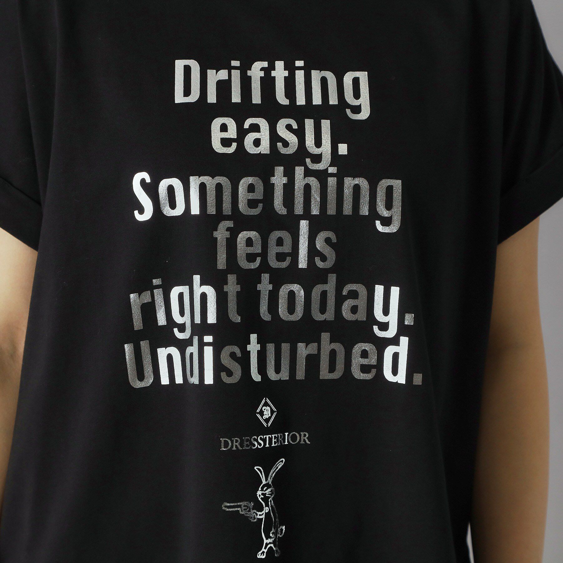 DRESSTERIOR「◆【箔ロゴ】箔プリントドルマンスリーブ Tシャツ」|Tシャツ・カットソー|