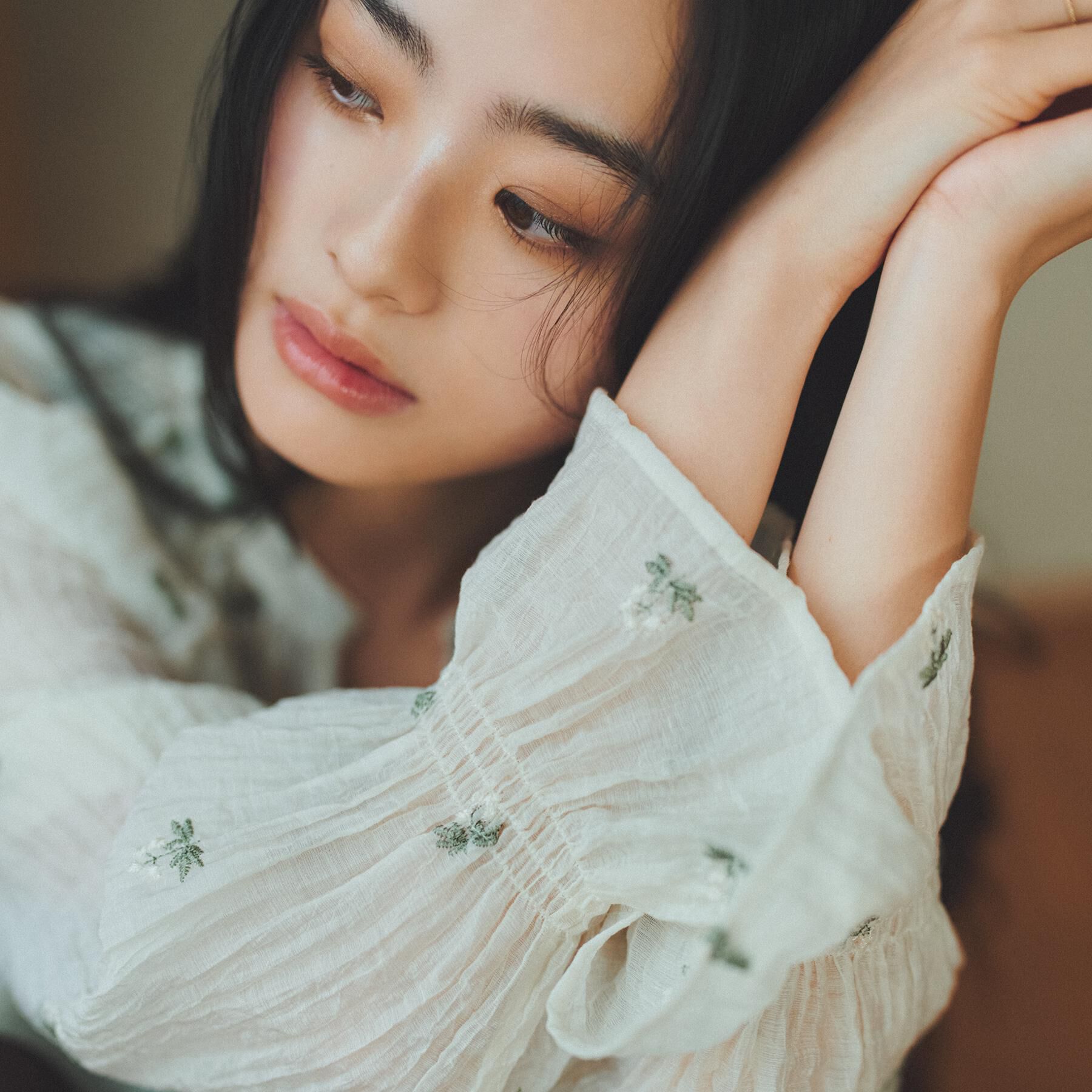 THE SHOP TK「華やぎを添える 花柄刺繍ブラウス」|シャツ・ブラウス|